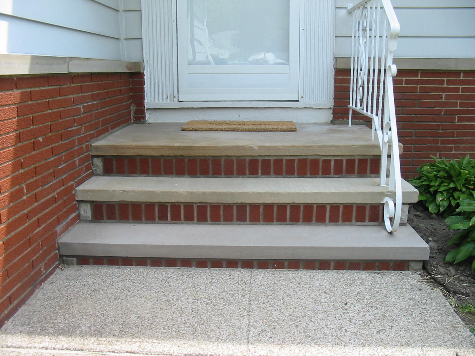 Escaleras: Cómo reparar escalones dañados | Albañiles