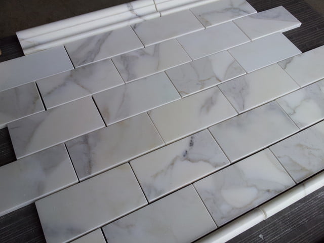 Cómo instalar losas de mármol en los pisos | Albañiles