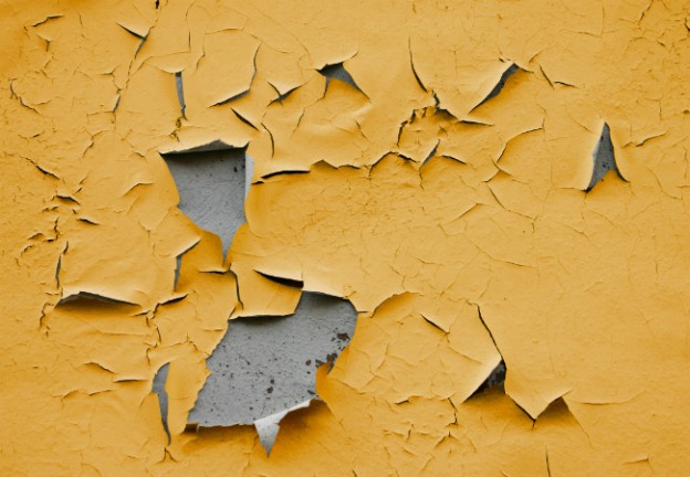 Cómo reparar errores o imperfecciones a la hora de pintar sobre paredes interiores