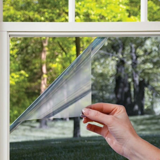 Cómo aplicar láminas polarizadas en los vidrios de las ventanas