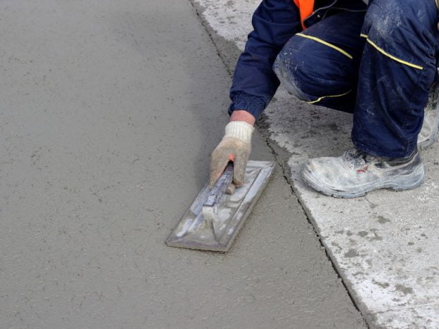Medidas básicas de seguridad para trabajar con cemento