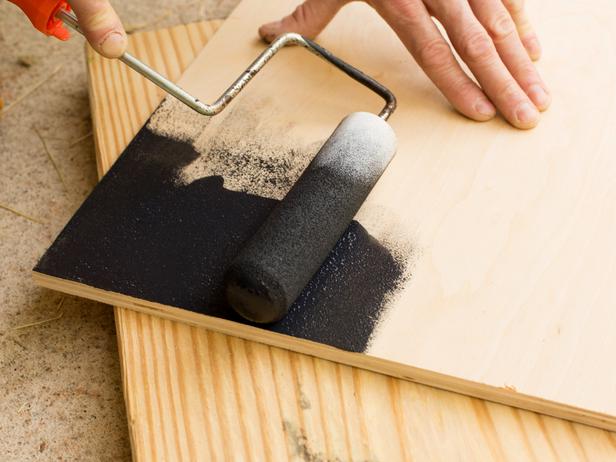 Cómo pintar madera contrachapada