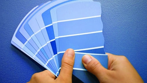 Decoración: Distintos tonos de azul que pueden usarse en el interior de una casa