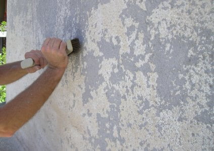 Cómo reparar y limpiar paredes exteriores antes de pintarlas
