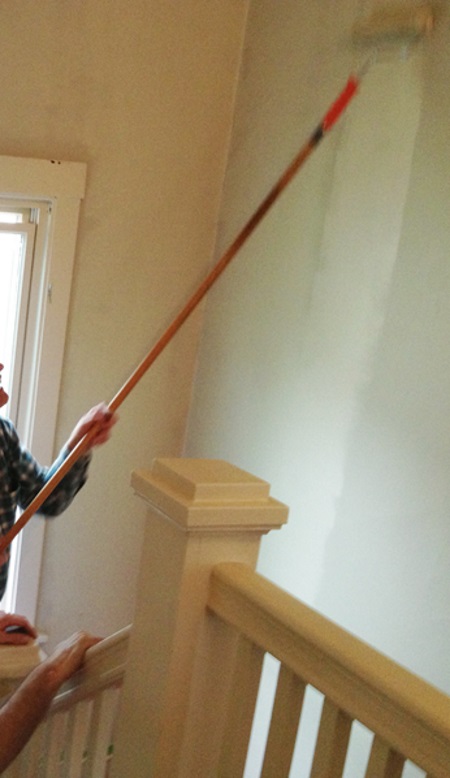 Cómo pintar las paredes de una escalera en casa